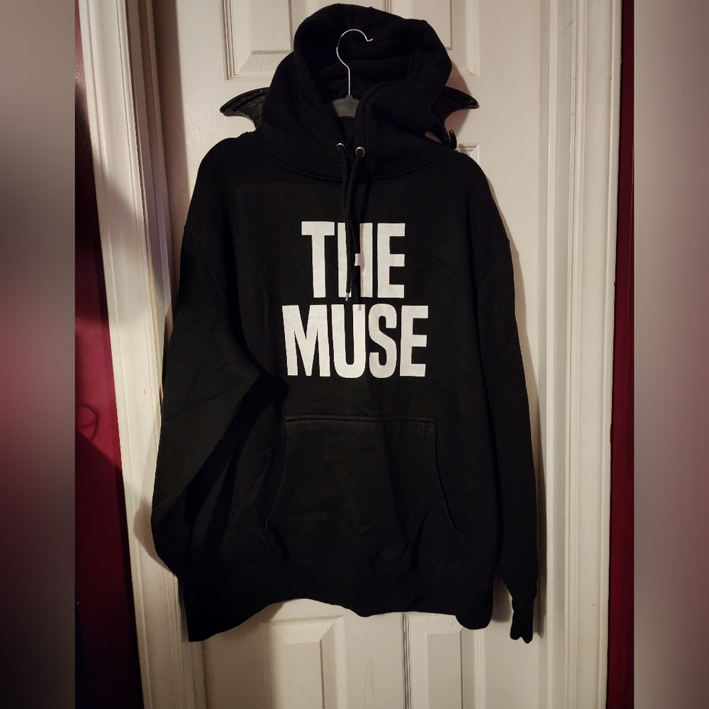 Urban Outfitters Oversized Hooded Sweatshirt in black and white, size 3X